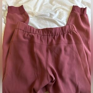 Lululemon Woman’s Joggers